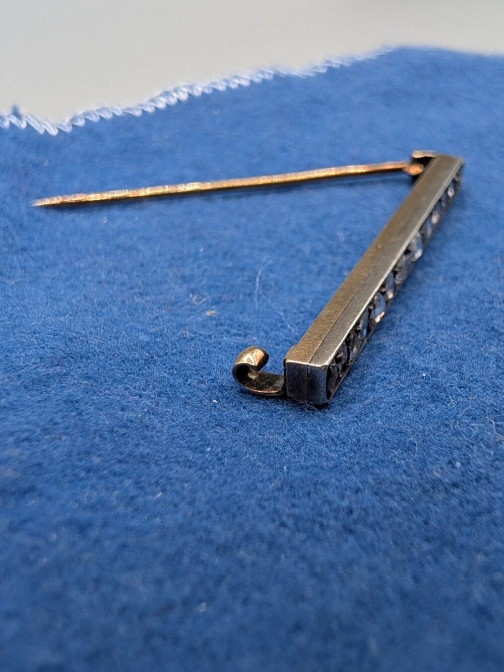 Vintage Sterling Silver,22K Gold,Diamond Chip Brooch - Picture 4 of 16
